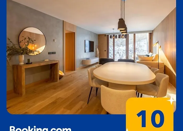 Isard Homes & Spa By Select Rentals
