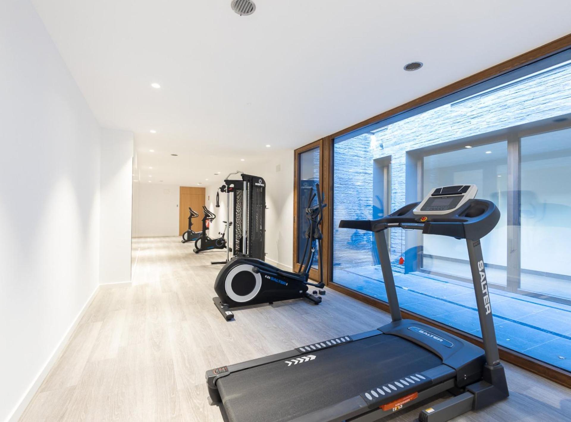 Apartament Isard Homes & By Select *