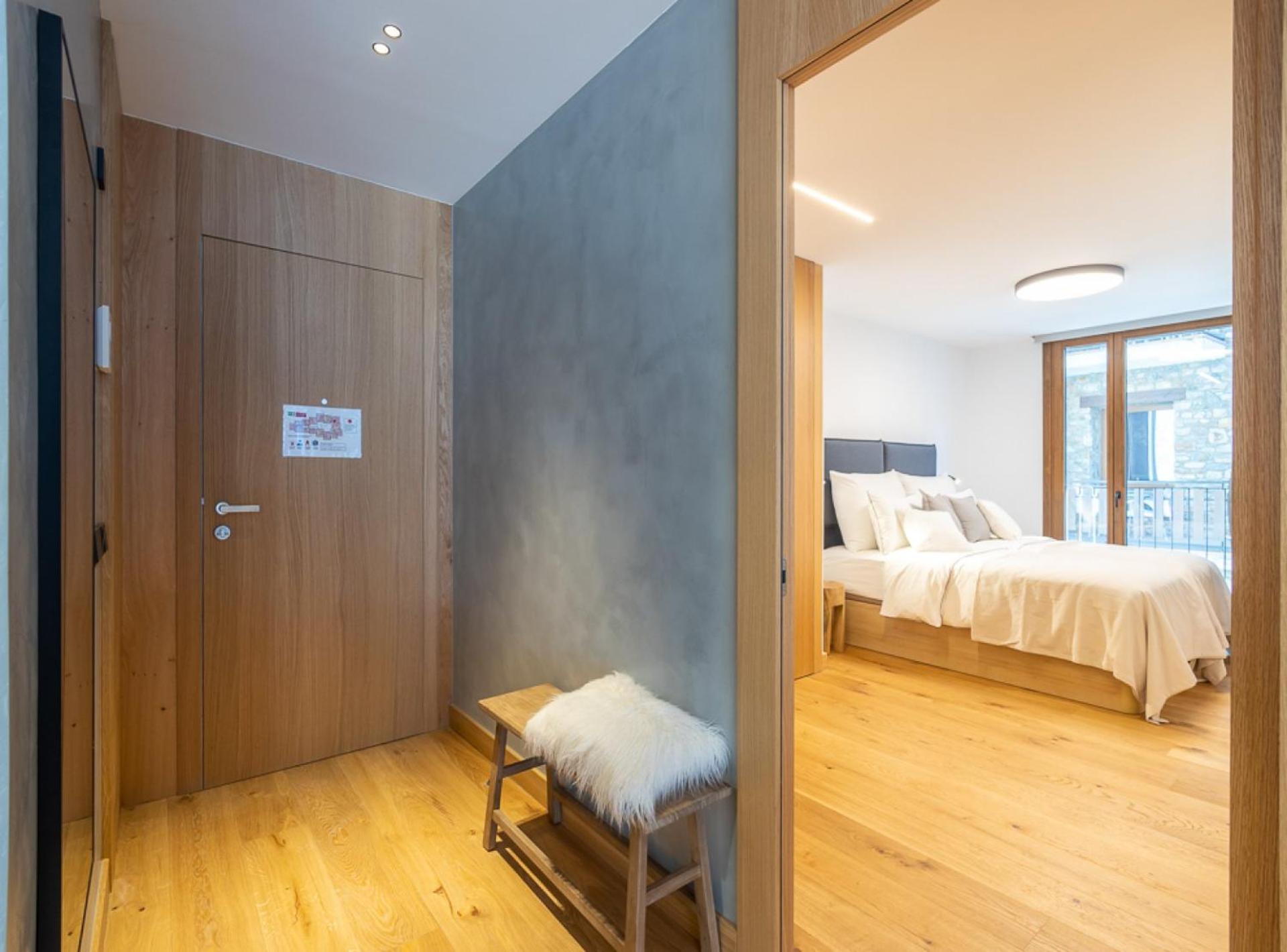 Isard Homes & By Select * El Tarter