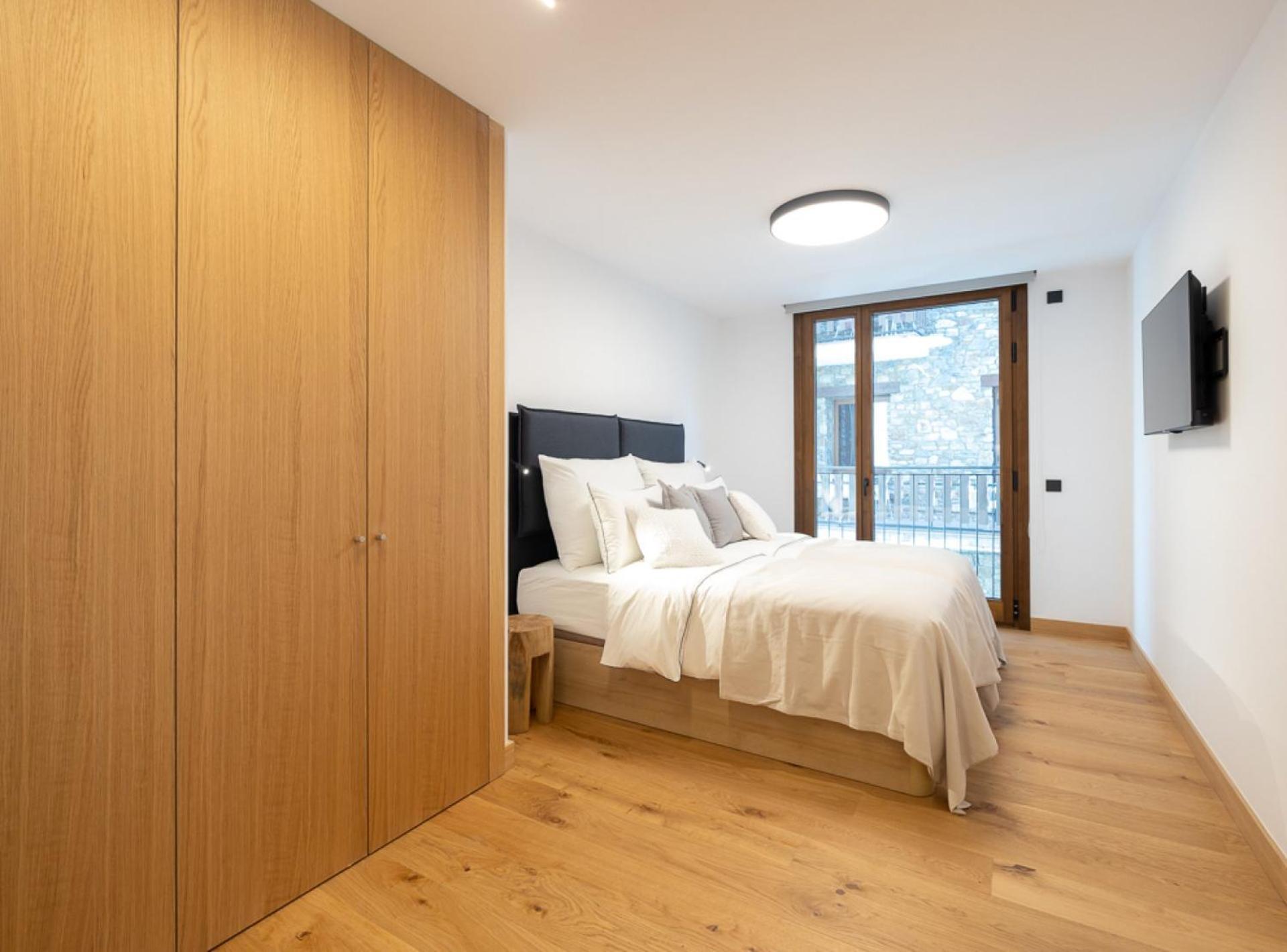 Isard Homes & By Select * El Tarter