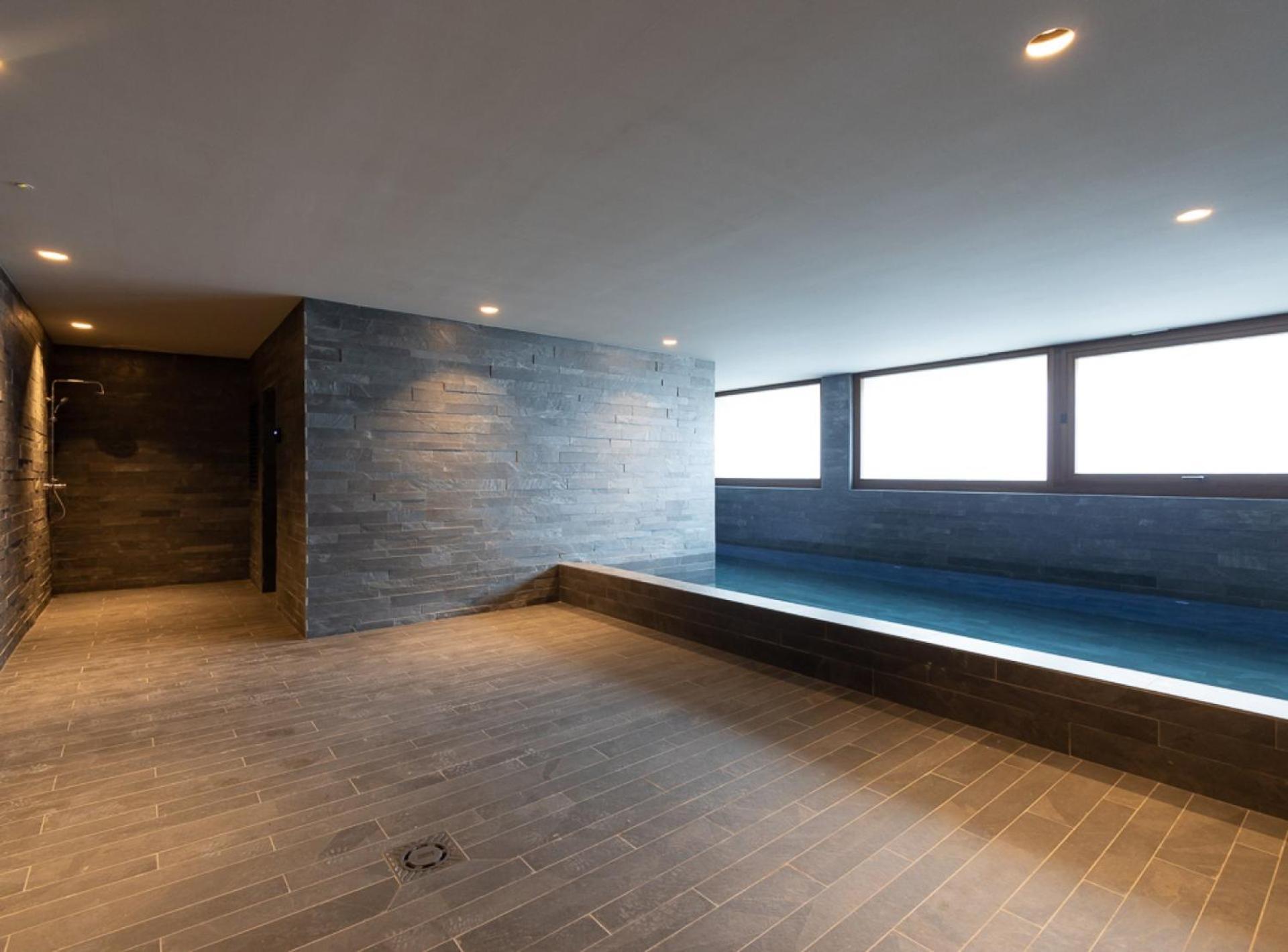 Isard Homes & By Select